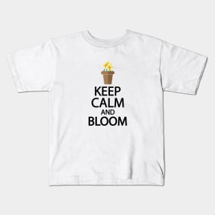 Keep calm and bloom Kids T-Shirt